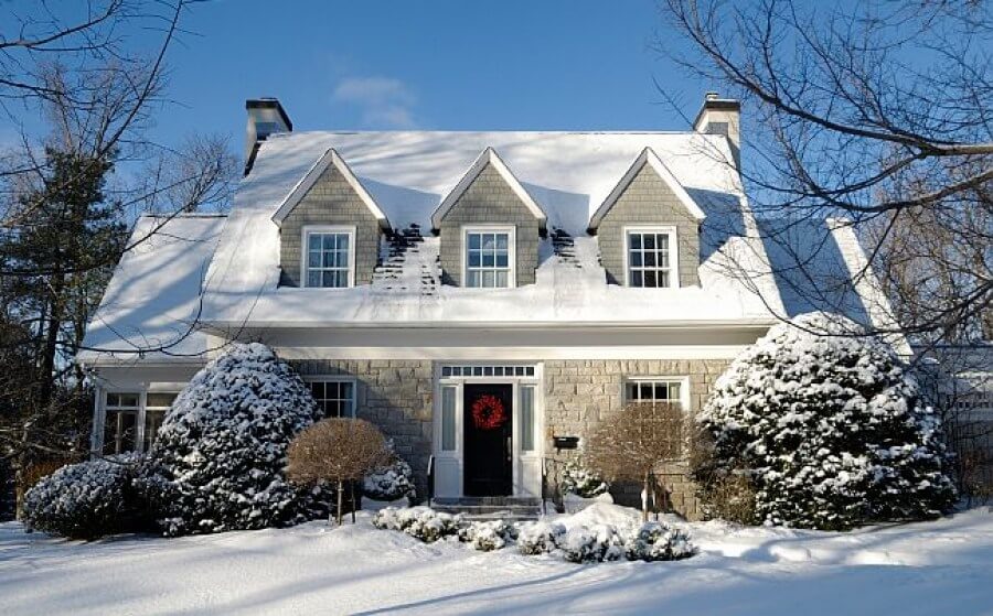 Top 8 Tips for Selling Your Home in the Winter in Michigan